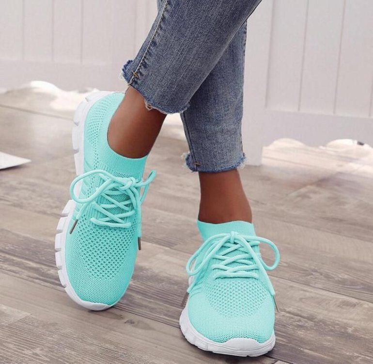 Comfortable orthopaedic trainers