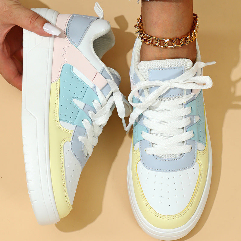 Aria - Fashionable women's sneakers