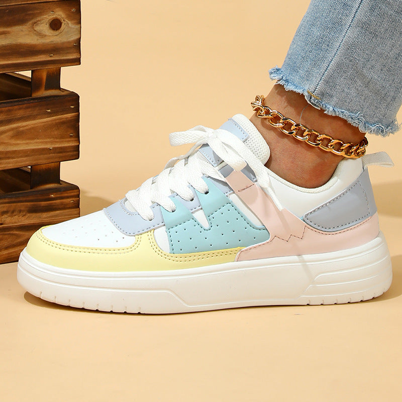 Aria - Fashionable women's sneakers