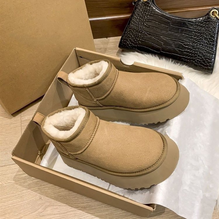 Isabella - Luxe Low winter boots with fur