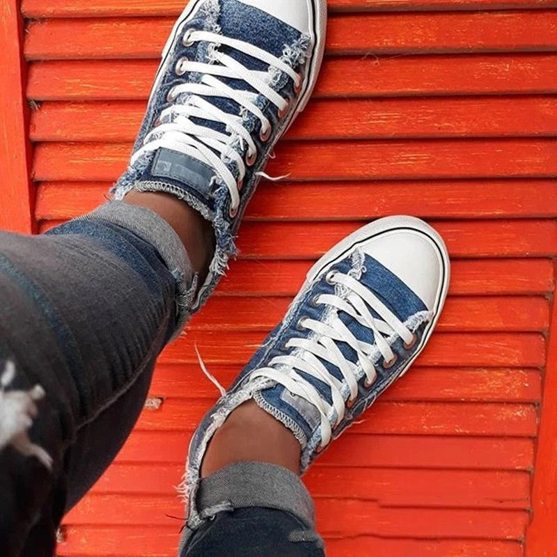 Hendrika - Shoes I Canvas shoes with laces