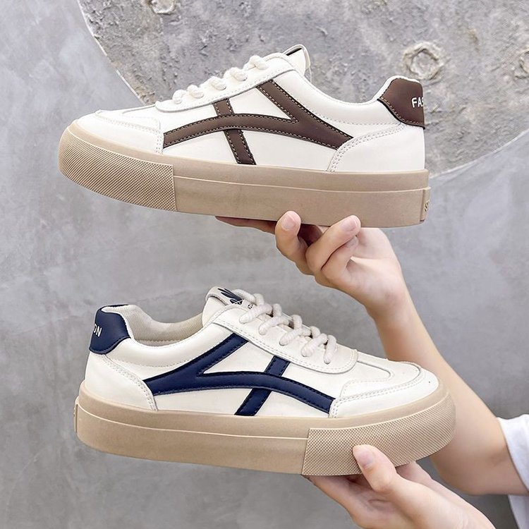Lakshmi - Trendy orthopaedic low-sneakers