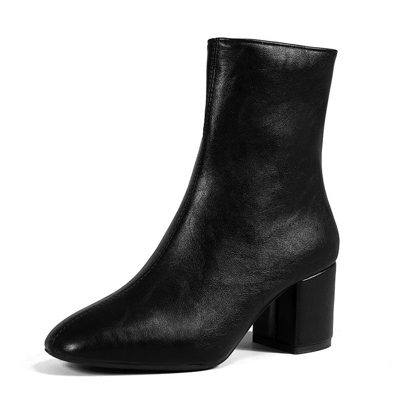 Lennon - Trendy patent leather ladies ankle boots
