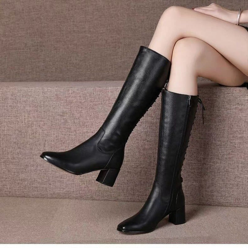 Eden - Luxurious vegan leather ankle boots with zip fastening