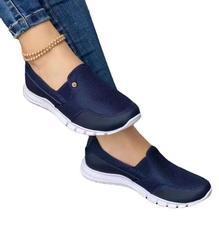 Elia - Slim fit slip on shoes with white outsole