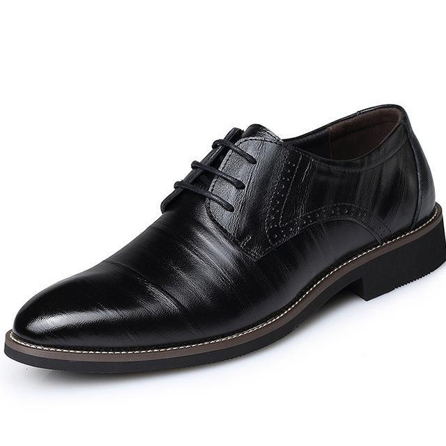 Lennard - Stylish Men's Lace-Up Shoes with Brogue Details