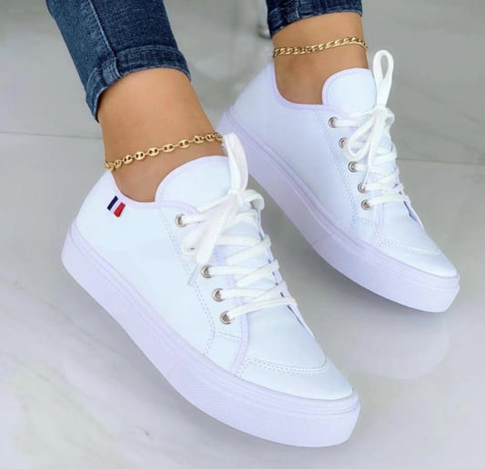 Marisa - Sneaks I Sports shoes with platform sole for women