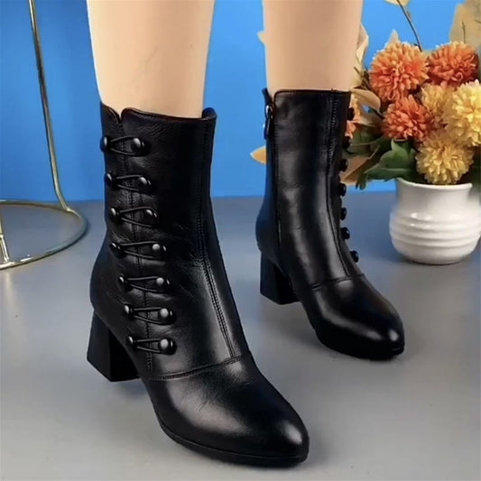 Ila - Stylish ankle boots with heel